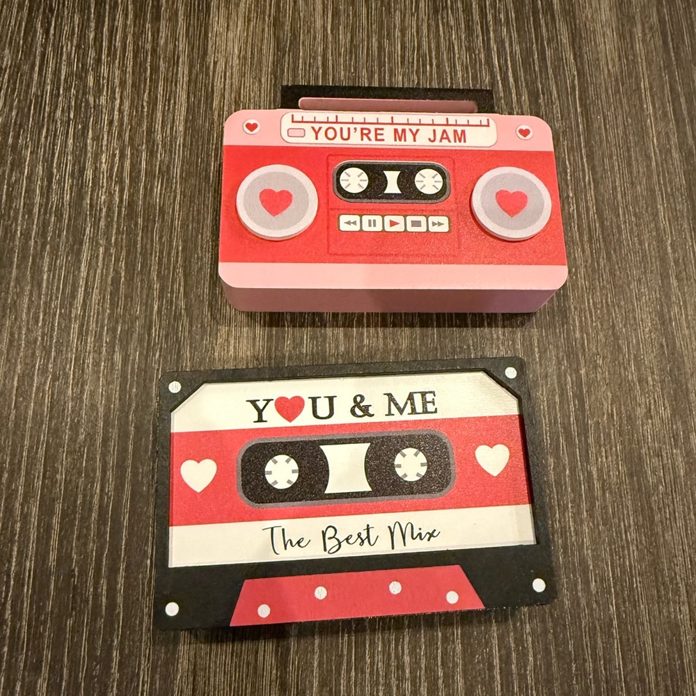 NWT Wooden Valentine Tape Decor